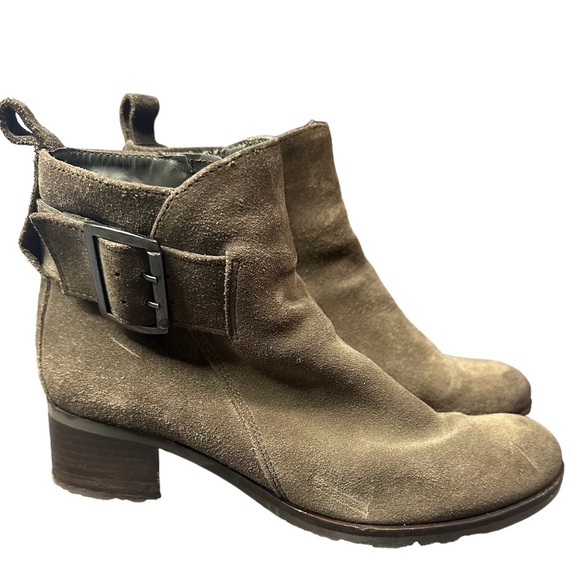Clark's women's ankle suede booties size 6 - Picture 2 of 6